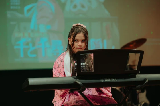 Lee más sobre el artículo ¿Cómo Influye la Música en el Desarrollo Emocional de los Niños?